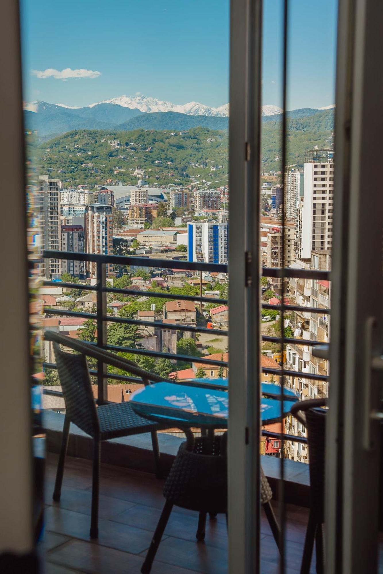 Happy Apartments Batumi Ngoại thất bức ảnh